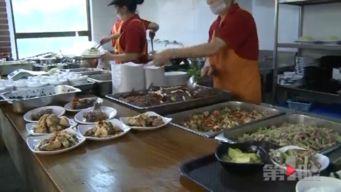 女子爆料食堂八点炒菜视频,揭秘后厨真实操作